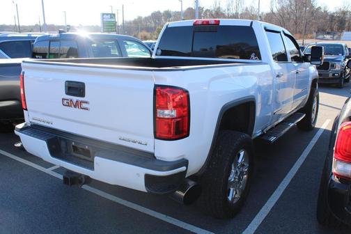 2016 GMC Sierra 2500 Denali
