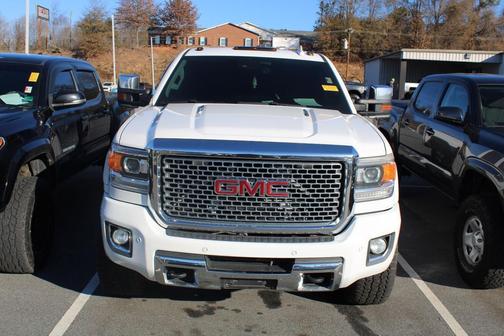 2016 GMC Sierra 2500 Denali
