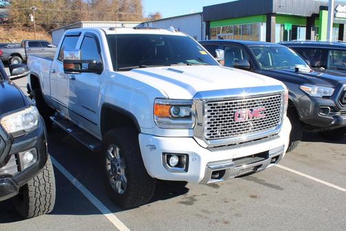 2016 GMC Sierra 2500 Denali