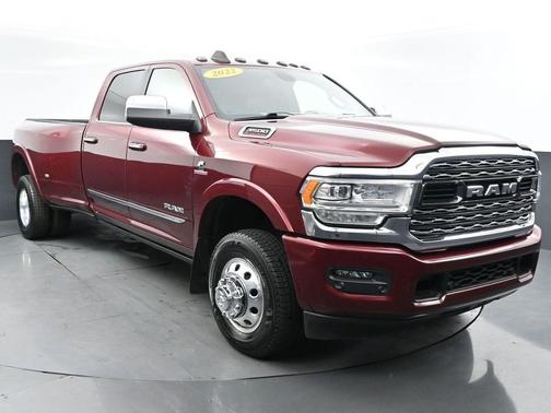 2022 RAM 3500 Limited Crew Cab 4x4 8' Box