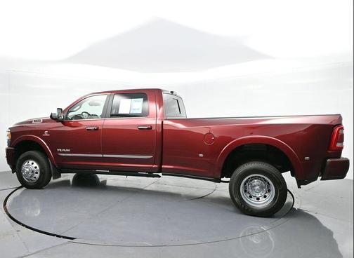 2022 RAM 3500 Limited Crew Cab 4x4 8' Box