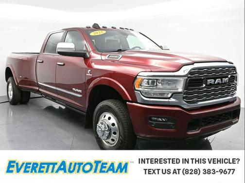 2022 RAM 3500 Limited Crew Cab 4x4 8' Box