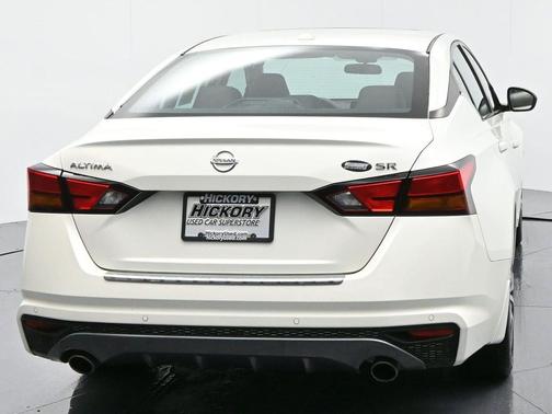2021 Nissan Altima SR FWD