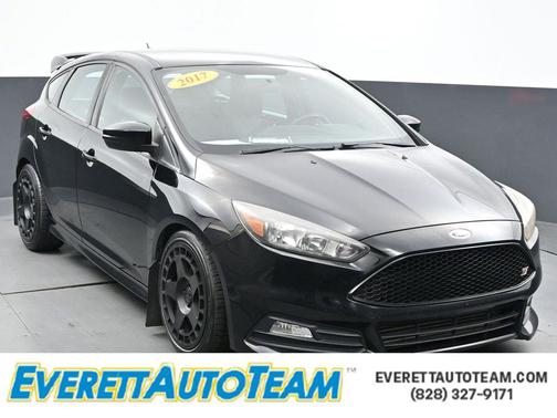 2017 Ford Focus ST 