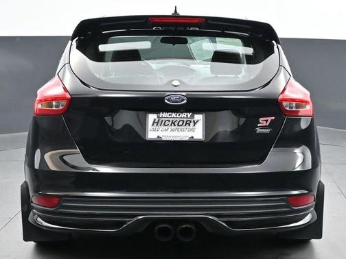 2017 Ford Focus ST 