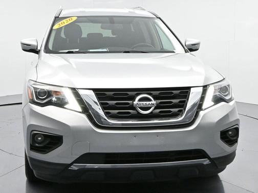 2020 Nissan Pathfinder SV