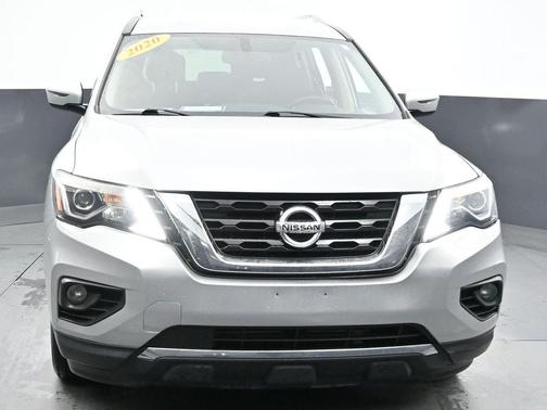 2020 Nissan Pathfinder SV