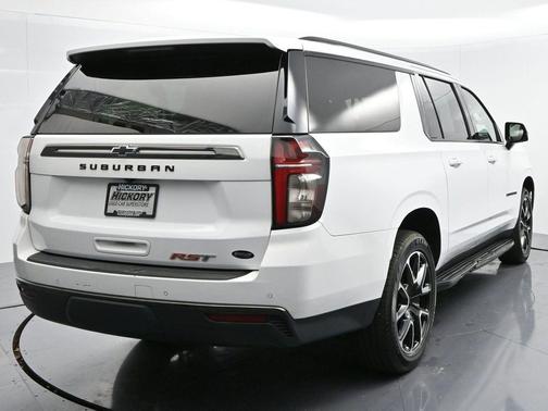 2021 Chevrolet Suburban RST