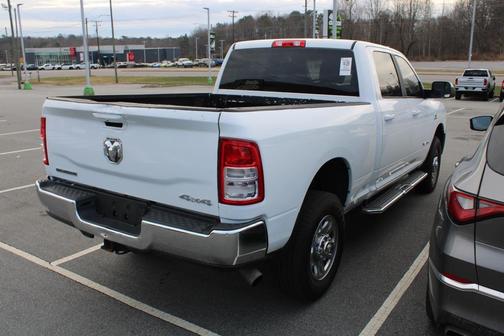 2021 RAM 2500 Big Horn Crew Cab 4x4 6'4' Box