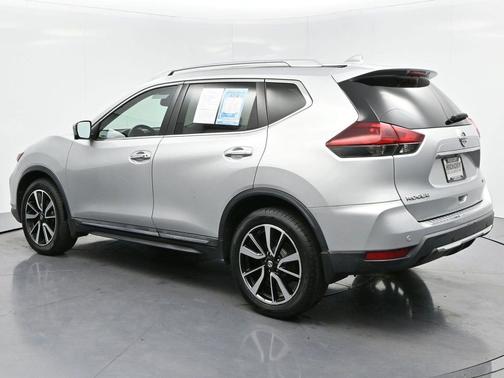 2020 Nissan Rogue SL