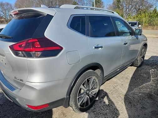 2020 Nissan Rogue SL