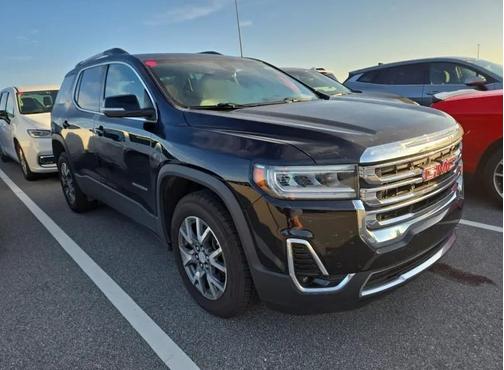 2023 GMC Acadia AWD SLT