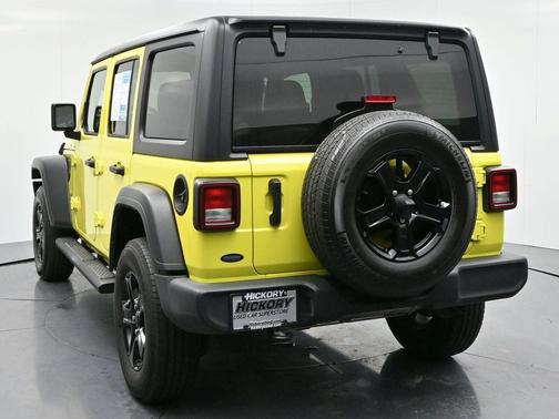 2022 Jeep Wrangler Unlimited Sport