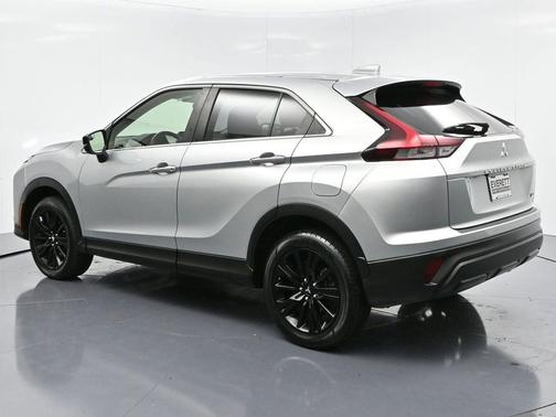 2023 Mitsubishi Eclipse Cross LE