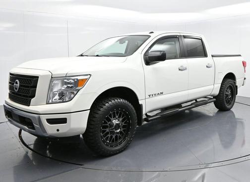 2021 Nissan Titan SV