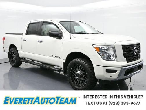 2021 Nissan Titan SV