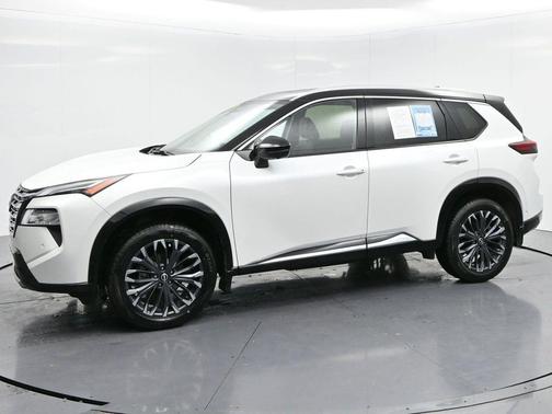 2024 Nissan Rogue Platinum