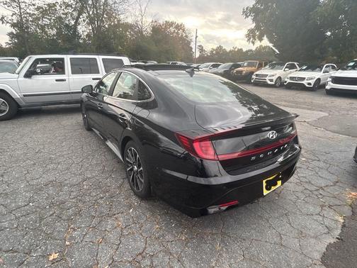 2021 Hyundai SONATA Limited