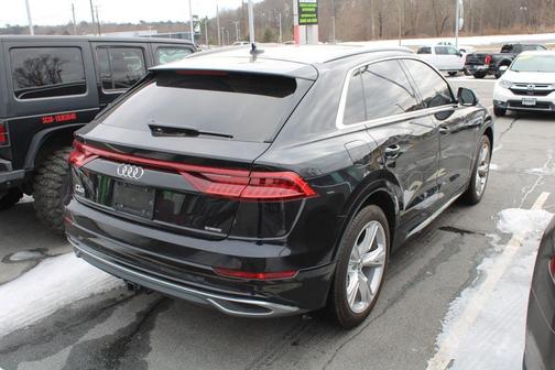 2020 Audi Q8 55 Premium Plus