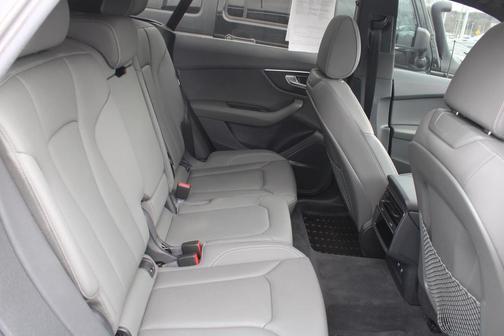 2020 Audi Q8 55 Premium Plus