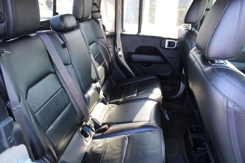 Gobi Clearcoat 2020 Jeep Gladiator Overland