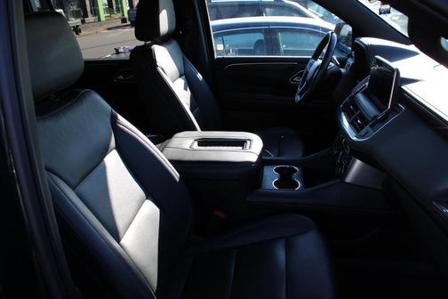 2022 Chevrolet Suburban 4WD Z71