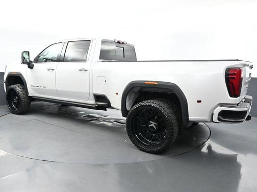 2024 GMC Sierra 3500 Denali