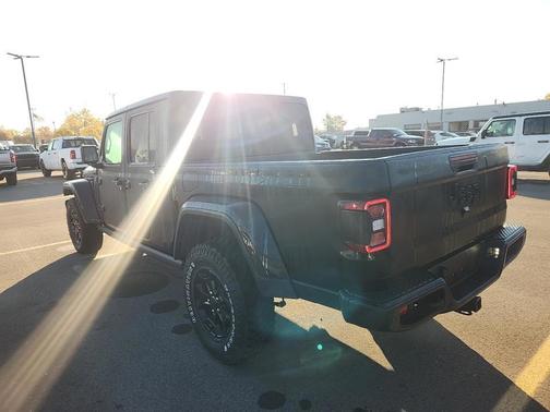 2021 Jeep Gladiator Willys 4x4