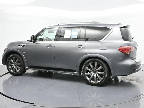 2017 INFINITI QX80 Signature Edition