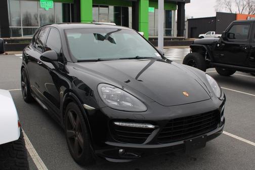 2014 Porsche Cayenne GTS
