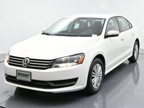 2014 Volkswagen Passat 1.8T Auto S
