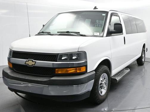 2019 Chevrolet Express 3500 LT