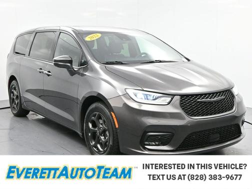 2022 Chrysler Pacifica Hybrid Limited