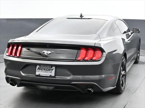 2020 Ford Mustang EcoBoost