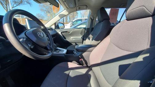 2023 Toyota RAV4 Hybrid LE