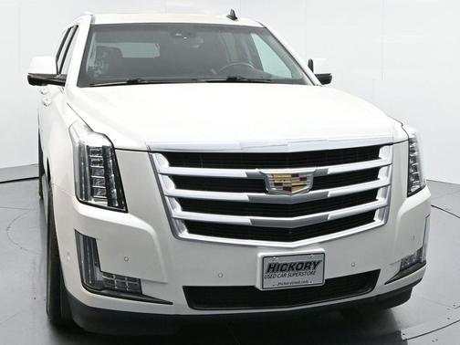 2017 Cadillac Escalade ESV Luxury