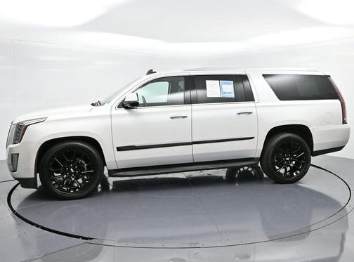 2017 Cadillac Escalade ESV Luxury