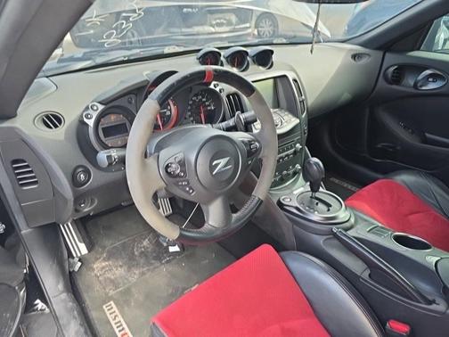 2017 Nissan 370Z NISMO Tech