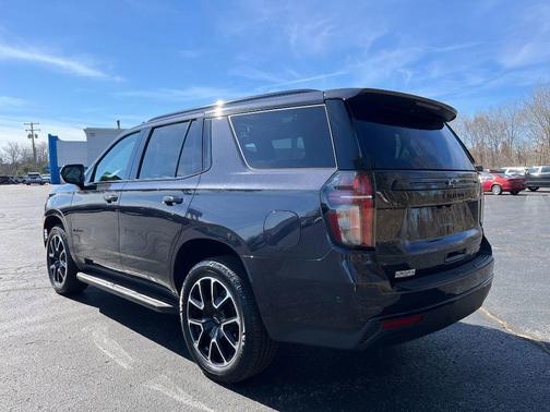 Dark Ash Metallic 2023 Chevrolet Tahoe 4WD RST