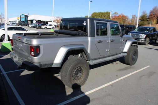 2020 Jeep Gladiator Overland