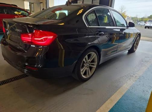 2018 BMW 330 xDrive