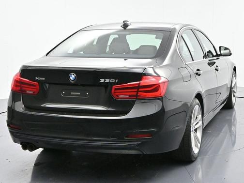 2018 BMW 330 xDrive