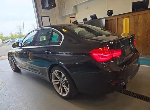 2018 BMW 330 xDrive