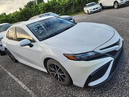 2021 Toyota Camry SE