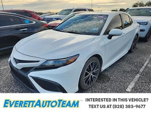 2021 Toyota Camry SE