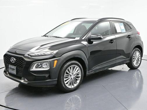 2021 Hyundai KONA SEL Plus