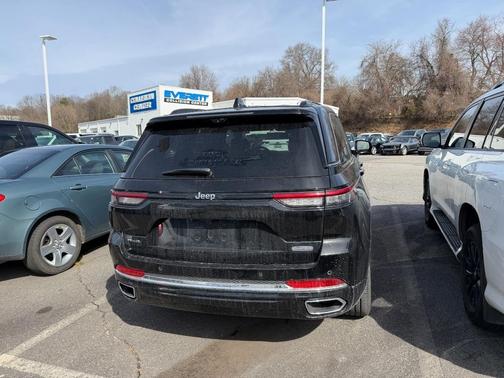 2023 Jeep Grand Cherokee Overland