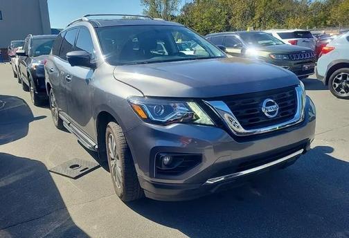 2020 Nissan Pathfinder SL 4WD