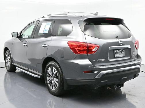 2020 Nissan Pathfinder SL 4WD