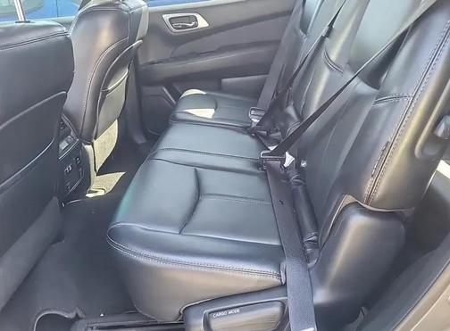 2020 Nissan Pathfinder SL 4WD